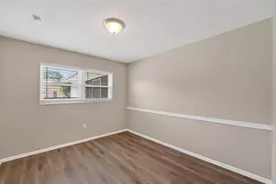 2505 Wood St, Sarasota, FL 34237 - Photo 32