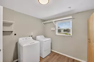 2505 Wood St, Sarasota, FL 34237 - Photo 38