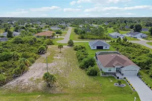 116 Antis Dr, Rotonda West, FL 33947 - Photo 10