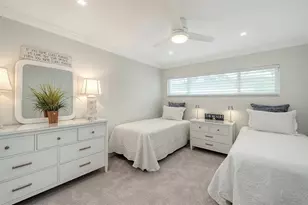 1900 Benjamin Franklin Dr, Sarasota, FL 34236 - Photo 24