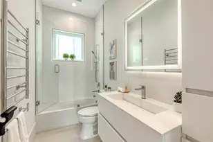 2138 Hawthorne St, Sarasota, FL 34239 - Photo 24