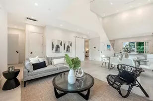 2138 Hawthorne St, Sarasota, FL 34239 - Photo 10