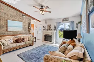 2339 Lake View Blvd, Port Charlotte, FL 33948 - Photo 4