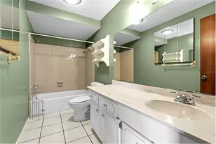 1006 De Leo Dr, Sarasota, FL 34243 - Photo 16