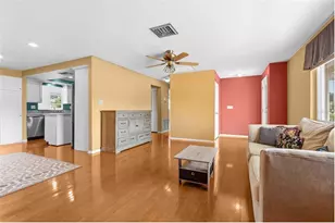 1006 De Leo Dr, Sarasota, FL 34243 - Photo 6