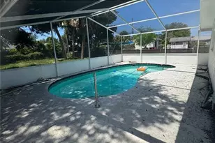 820 Pineland Ave, Venice, FL 34285 - Photo 12