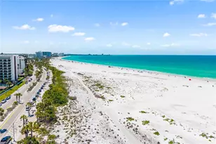 2525 Gulf of Mexico Dr, Longboat Key, FL 34228 - Photo 32