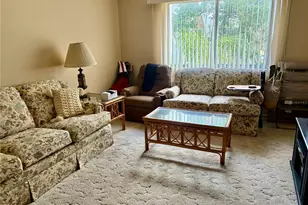 1310 Glen Oaks Dr E, Sarasota, FL 34232 - Photo 4