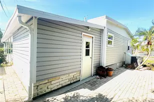 147 Maui Dr, Palmetto, FL 34221 - Photo 24