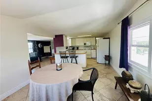 147 Maui Dr, Palmetto, FL 34221 - Photo 8