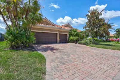 7511 Heritage Grand Place, Bradenton, FL 34212 - Photo 8