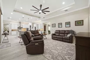 5315 San Remo Cir, Wimauma, FL 33598 - Photo 10