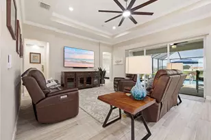 5315 San Remo Cir, Wimauma, FL 33598 - Photo 8