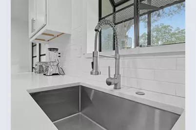 2026 Grove Street, Sarasota, FL 34239 - Photo 8