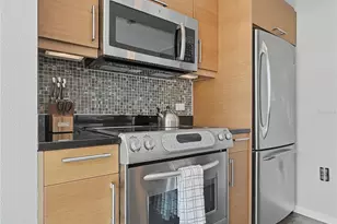 1350 Main St, Sarasota, FL 34236 - Photo 8