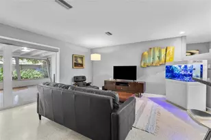 2605 Botany Ave, Sarasota, FL 34239 - Photo 8