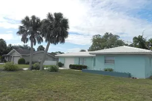 216 Chardin Dr, Nokomis, FL 34275 - Photo 4