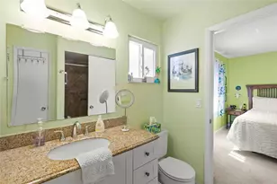 1325 Glen Oaks Dr E, Sarasota, FL 34232 - Photo 24