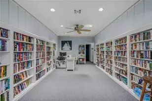 1325 Glen Oaks Dr E, Sarasota, FL 34232 - Photo 34