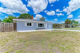 5510 21st St Ct W, Bradenton, FL 34207 - Photo 2