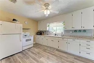 5510 21st St Ct W, Bradenton, FL 34207 - Photo 12