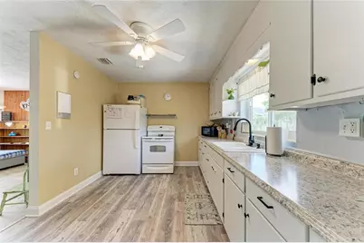 5510 21st Street Court W, Bradenton, FL 34207 - Photo 10