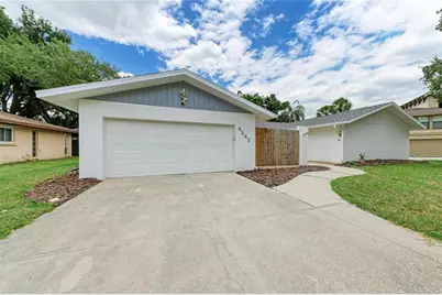 4242 Dryden Circle, Sarasota, FL 34241 - Photo 2