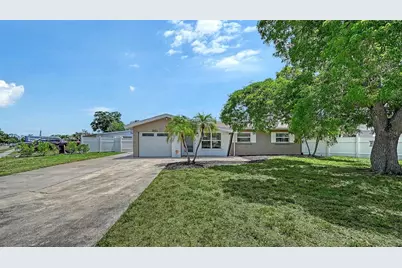 3681 Stokes Dr Drive, Sarasota, FL 34232 - Photo 2