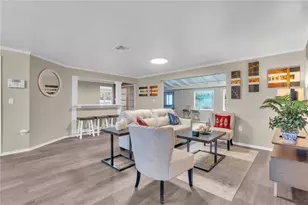 7420 Cass Cir, Sarasota, FL 34231 - Photo 2