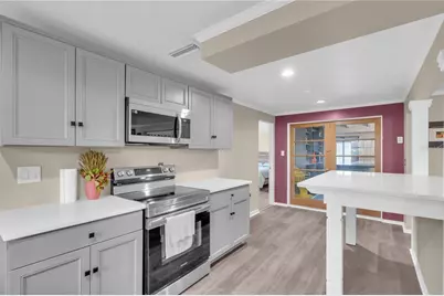 7420 Cass Circle, Sarasota, FL 34231 - Photo 10