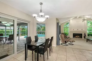 4391 Maplewood Ln, Sarasota, FL 34238 - Photo 22