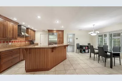 4391 Maplewood Lane, Sarasota, FL 34238 - Photo 18