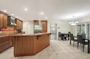 4391 Maplewood Ln, Sarasota, FL 34238 - Photo 18