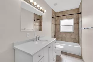 124 Tucker Ave, Sarasota, FL 34232 - Photo 16