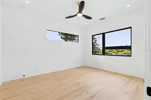 1870 Jasmine Dr, Sarasota, FL 34239 - Photo 36