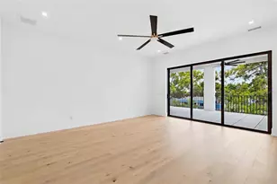 1870 Jasmine Dr, Sarasota, FL 34239 - Photo 26