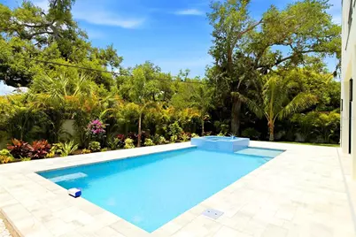 1870 Jasmine Drive, Sarasota, FL 34239 - Photo 54