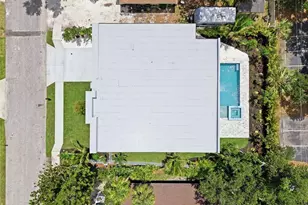 1870 Jasmine Dr, Sarasota, FL 34239 - Photo 68