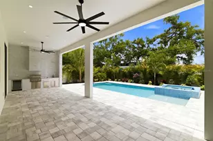 1870 Jasmine Dr, Sarasota, FL 34239 - Photo 52
