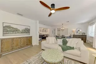 2120 Craft Ln, Sarasota, FL 34239 - Photo 10