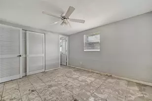 2404 Ave A, Bradenton Beach, FL 34217 - Photo 10