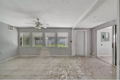 2404 Avenue A, Bradenton Beach, FL 34217 - Photo 14