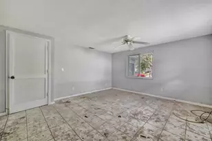 2404 Ave A, Bradenton Beach, FL 34217 - Photo 20