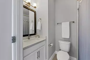 2329 Lindstrom St, Sarasota, FL 34236 - Photo 24