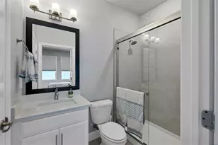 2329 Lindstrom St, Sarasota, FL 34236 - Photo 22