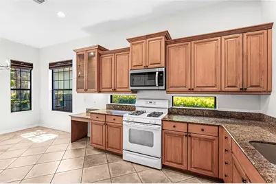 7216 Presidio Glen, Lakewood Ranch, FL 34202 - Photo 12