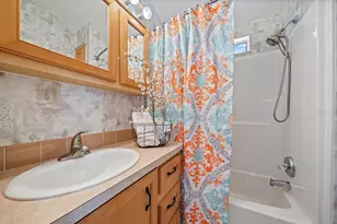 108 Bahia Dr, Palmetto, FL 34221 - Photo 24