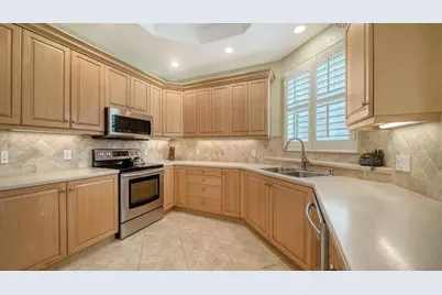 5206 Bouchard Circle #101, Sarasota, FL 34238 - Photo 20