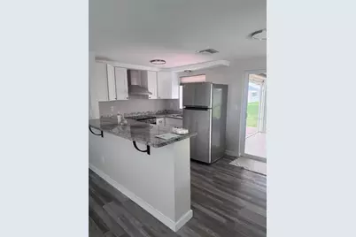 4607 103rd Street Court W, Bradenton, FL 34210 - Photo 2
