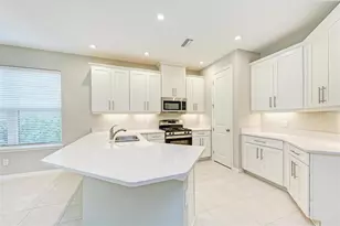 5564 Summit Gln, Bradenton, FL 34203 - Photo 6